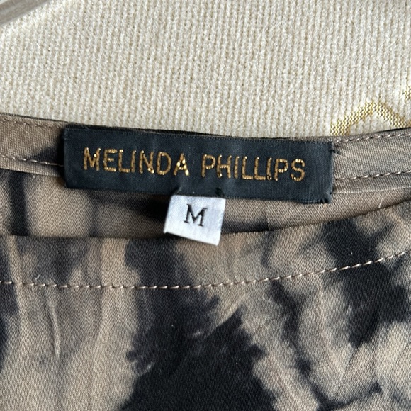 100% silk top, asymmetrical hem - Picture 6 of 9